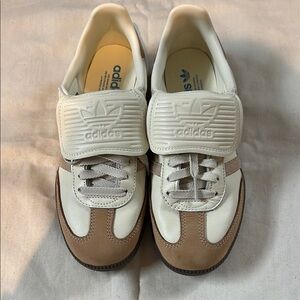 Adidas Samba Women's White & Tan Retro Sneakers size 7.5